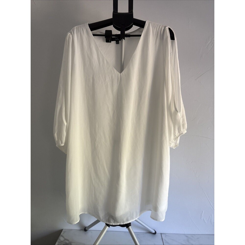 Lulus "Shifting Dears" Cold Shoulder Dress in Ivory/White Plus 1X